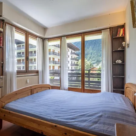 Spacious Nest Overlooking The Mont Blanc Range Apartamento *