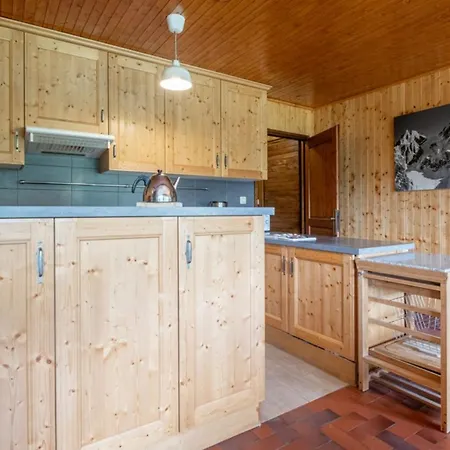 Spacious Nest Overlooking The Mont Blanc Range 公寓
